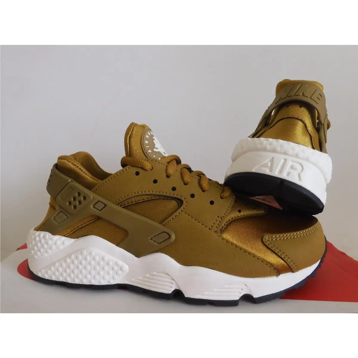 Nike shoes - Nike Air Huarache Run - Air Huarache Run - 634835-700 - Brown (UPC: 0888408338631) 1