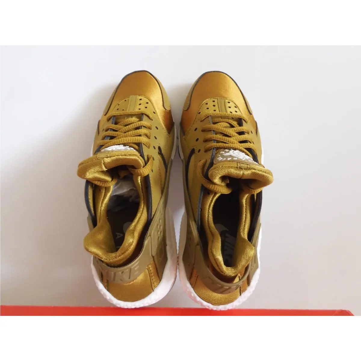 Nike shoes - Nike Air Huarache - Air Huarache - 634835-700 - Brown (UPC: 0888408338624) 4