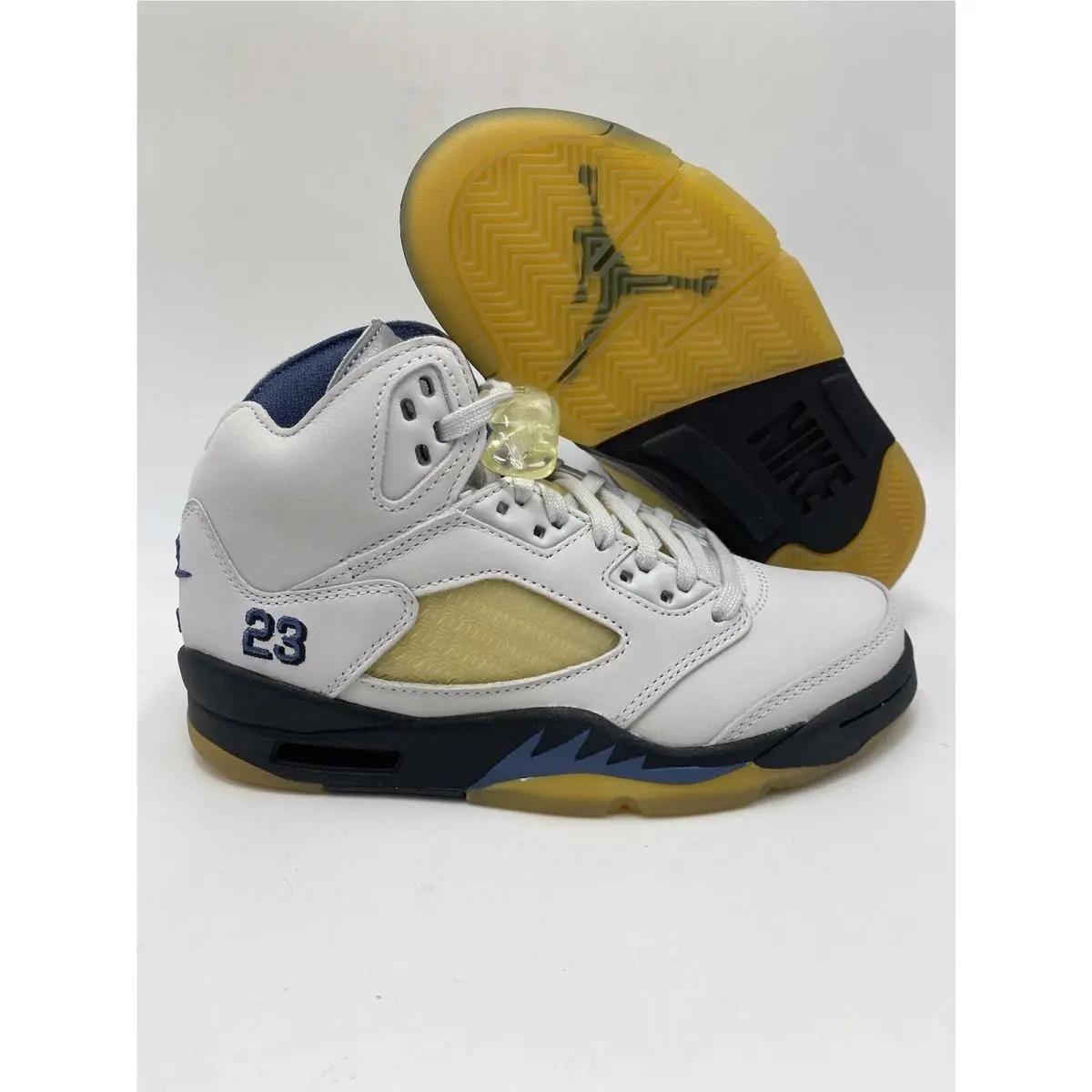 Nike Wmns Air Jordan 5 Retro SP Photon Dust Black Shoes FZ5758 004 Wmns Sz 5.5