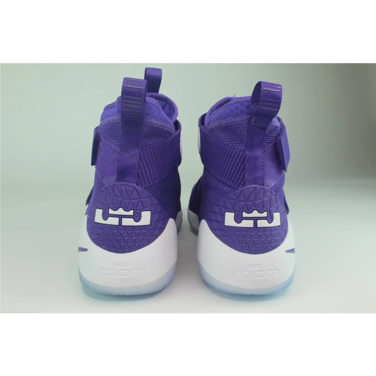 Nike shoes - LEBRON - LEBRON - Purple 1