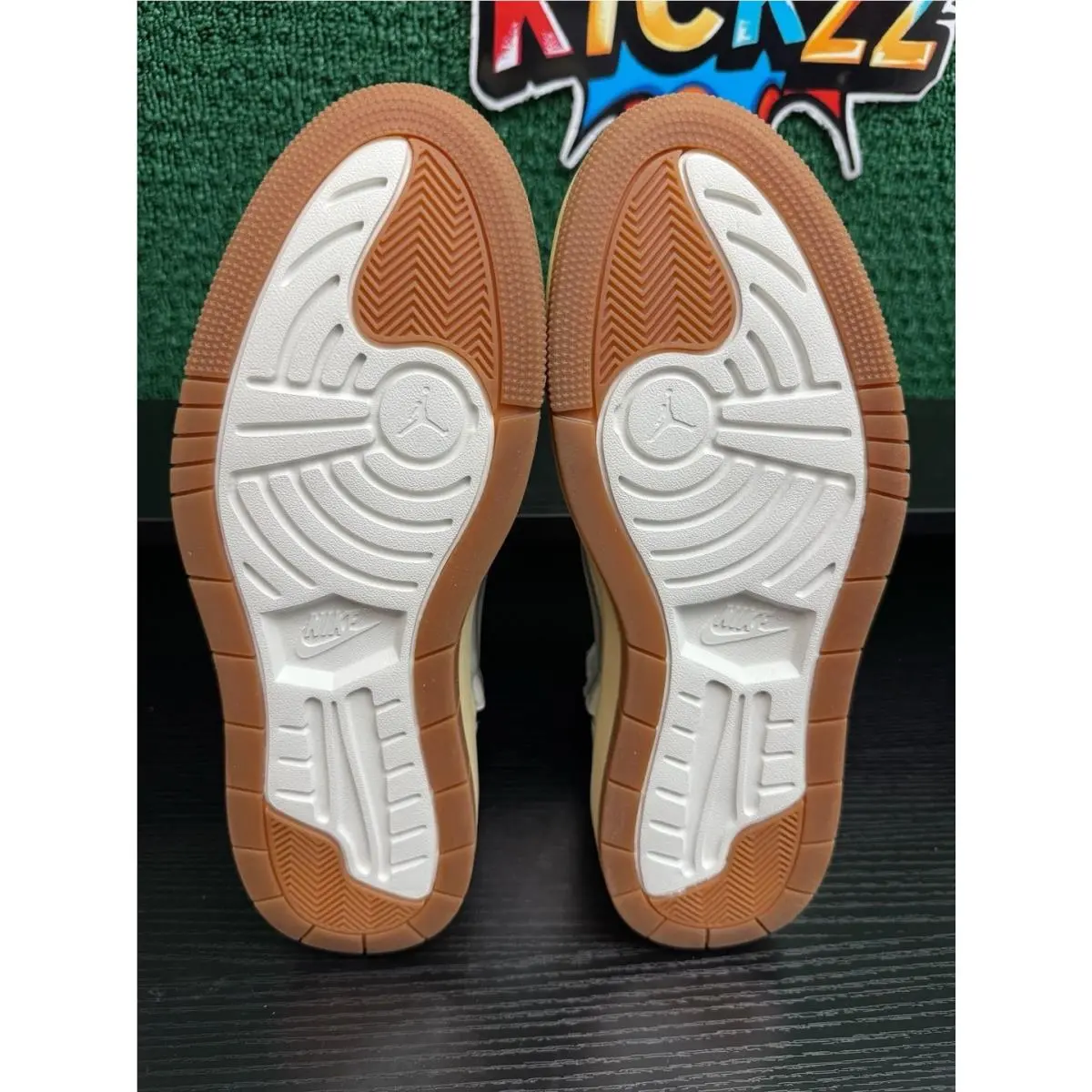 Nike shoes - Air Jordan 1 Elevate High SE - DZ3744 100 - White 3