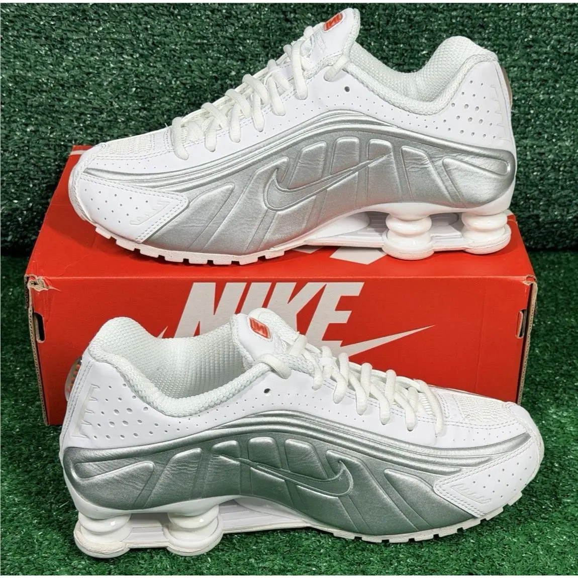 Nike shoes - Nike Shox R4 - Shox - AR3565-101 - White 0
