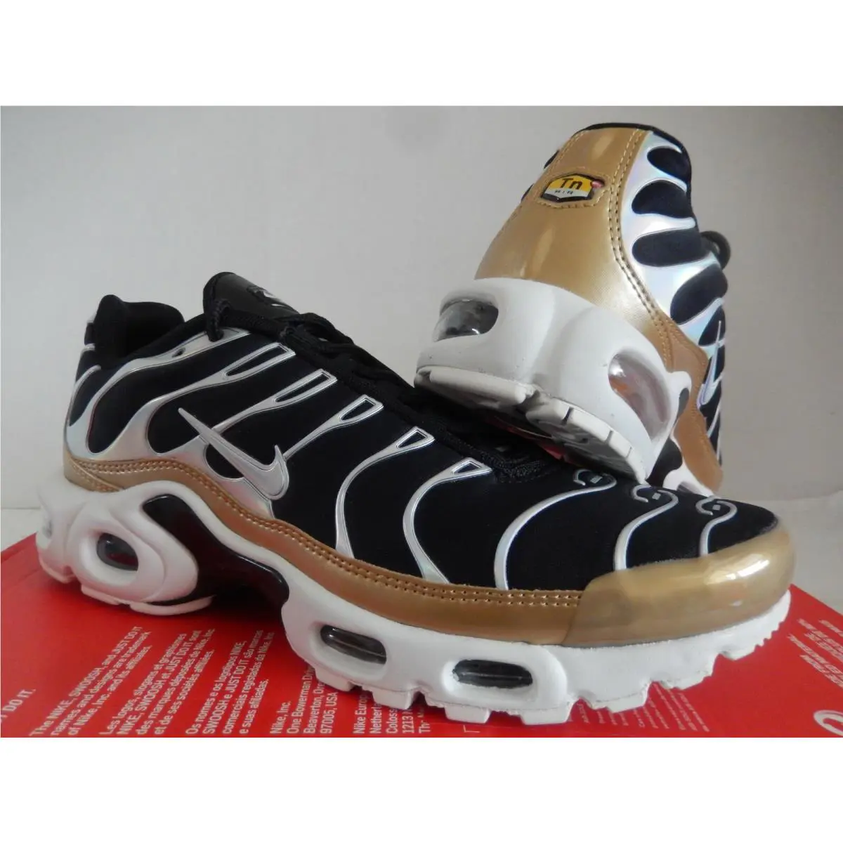 Nike shoes - Nike Air Max Plus - Air Max Plus - 605112 055 - Black 0