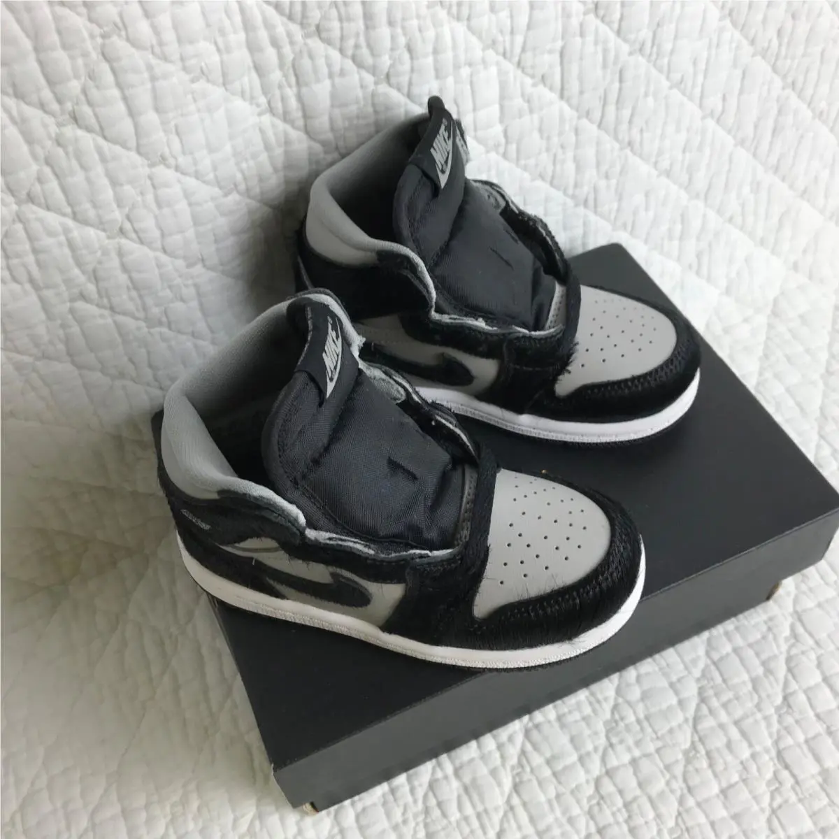 Nike shoes - Jordan OG - FB1313-001 - Medium Grey/Black -White 9