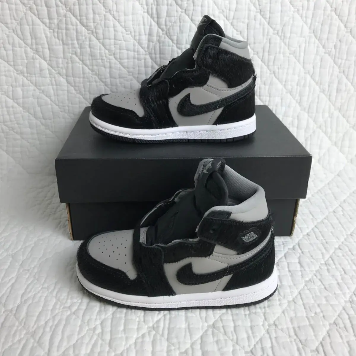 Nike shoes - Jordan OG - FB1313-001 - Medium Grey/Black -White 1