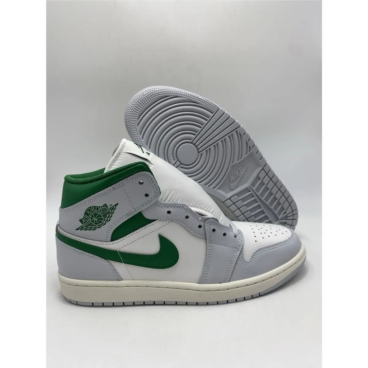 Nike Air Jordan 1 Mid Summit White Pine Green DQ8426 142 Men`s Size 9.5