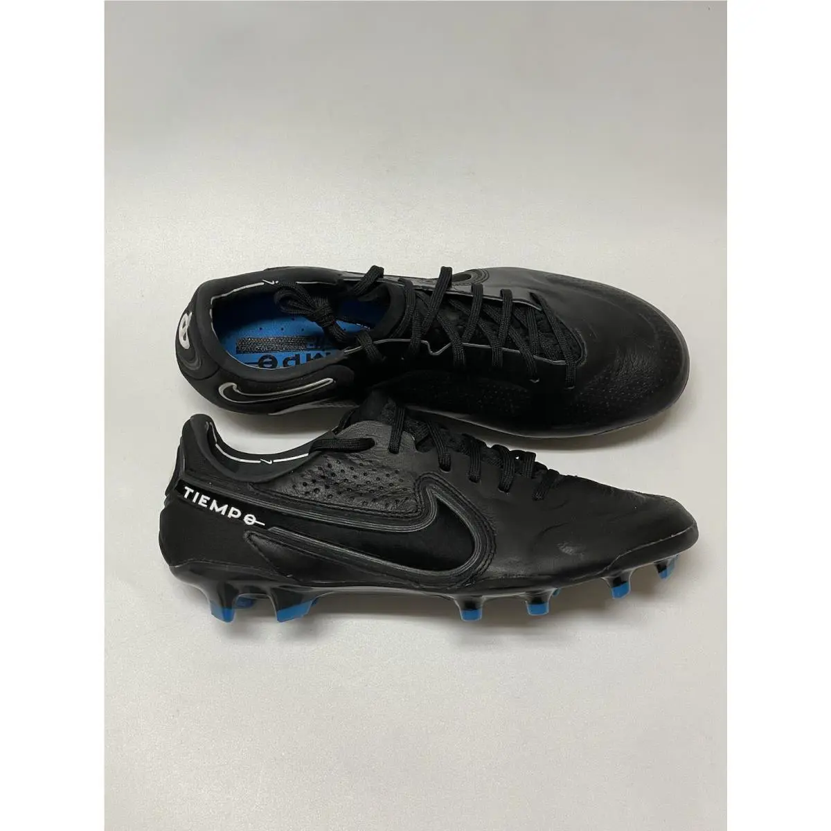 Nike shoes - Black 2