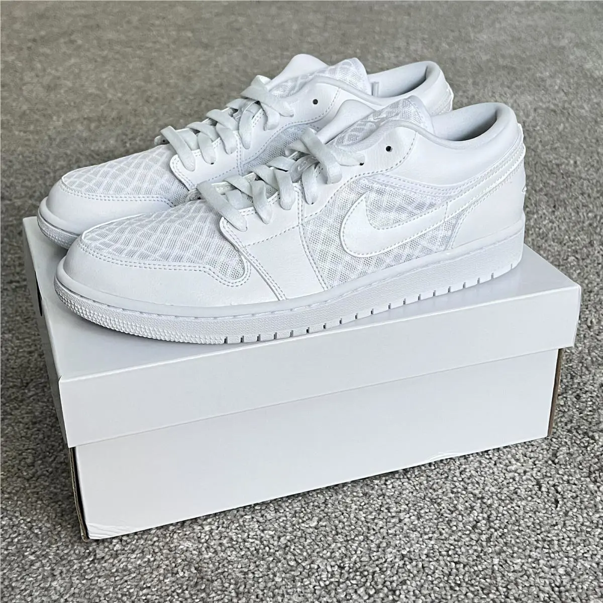 Nike Air Jordan 1 Low Breathe Triple White Mesh Women 11.5 / Men’s 10 DC9508-100