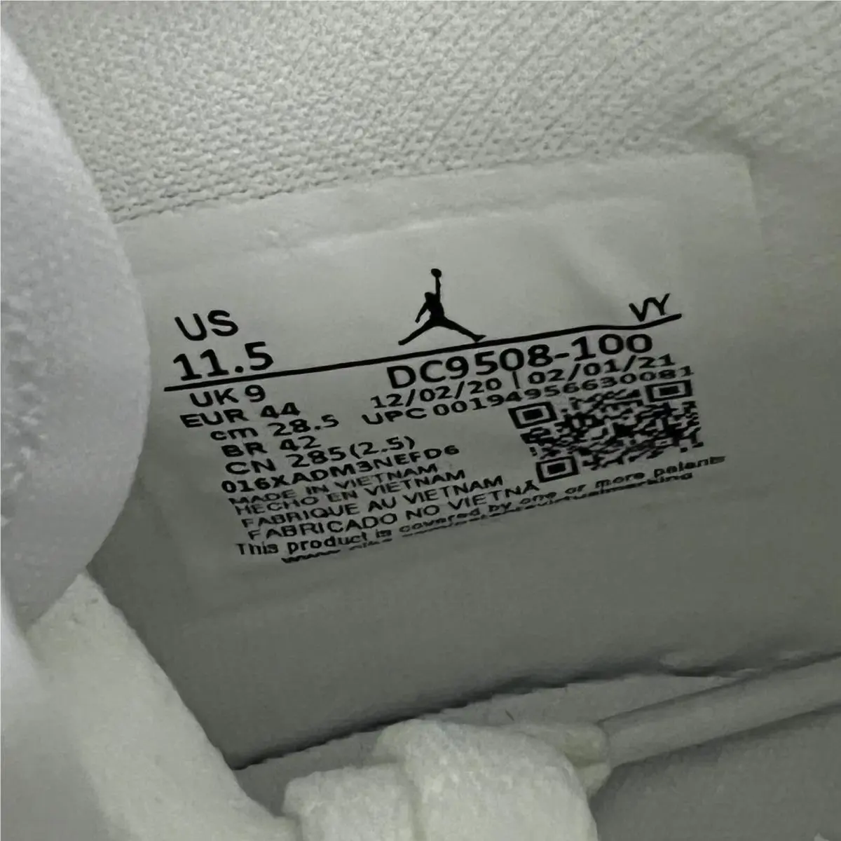 Nike shoes - Air Jordan 1 - Air - DC9508-100 - White 4