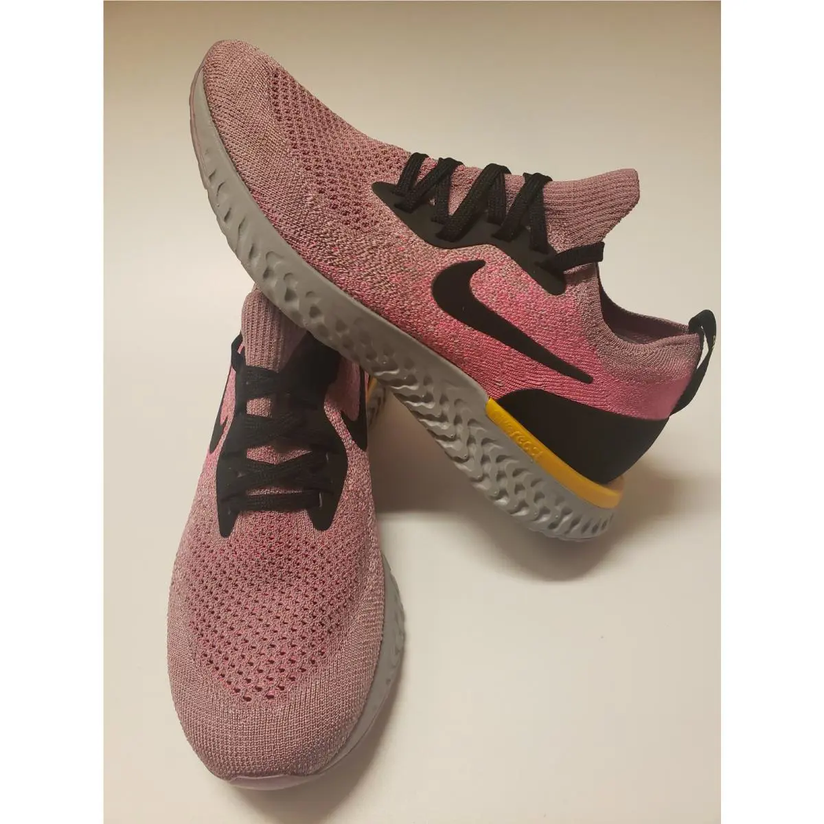 Nike shoes - Epic React Flyknit - Epic React Flyknit - Pink 1