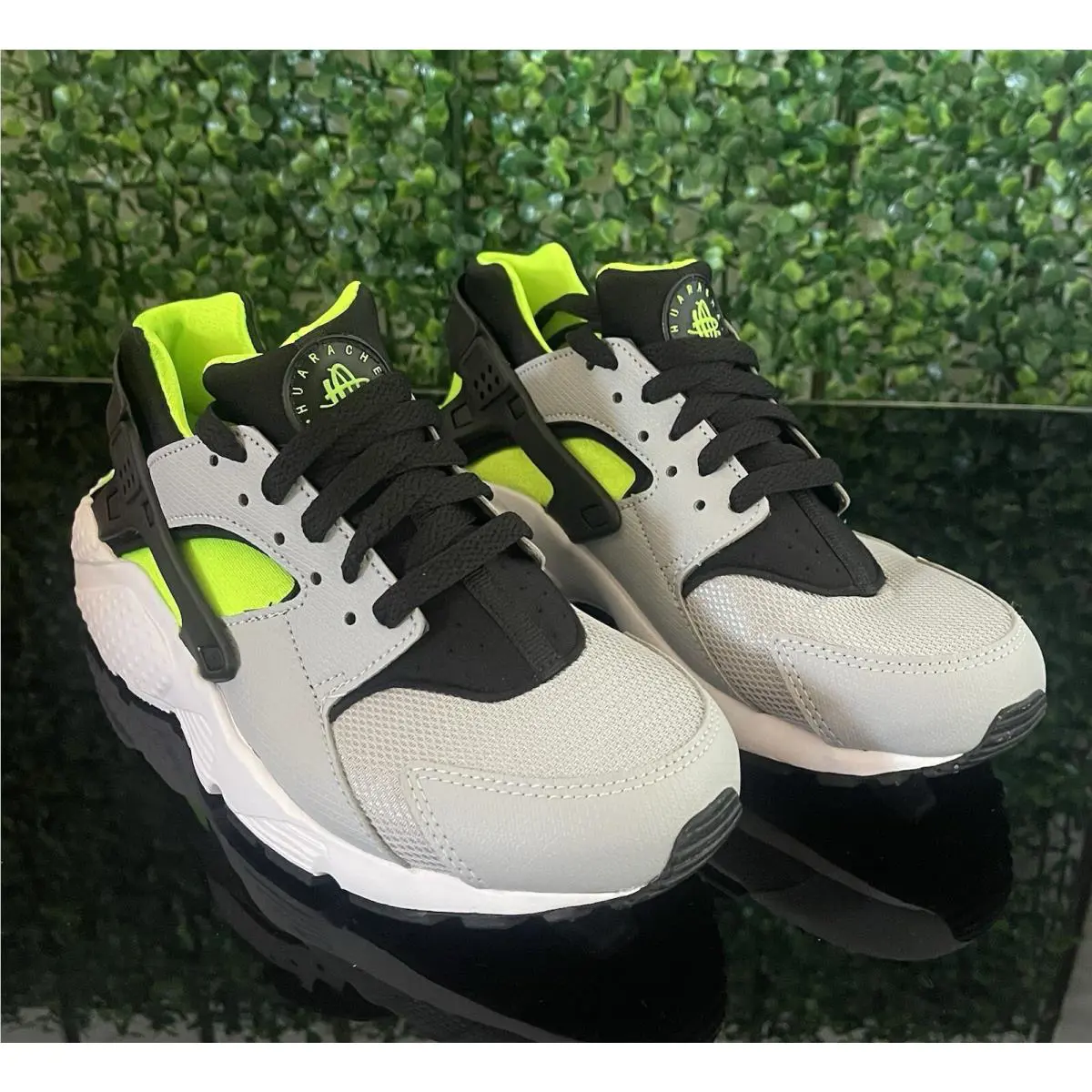 Nike shoes - Nike Huarache Run - Huarache Run - Wolf Grey/Black/Electric Green (UPC: 0885176731015) 1