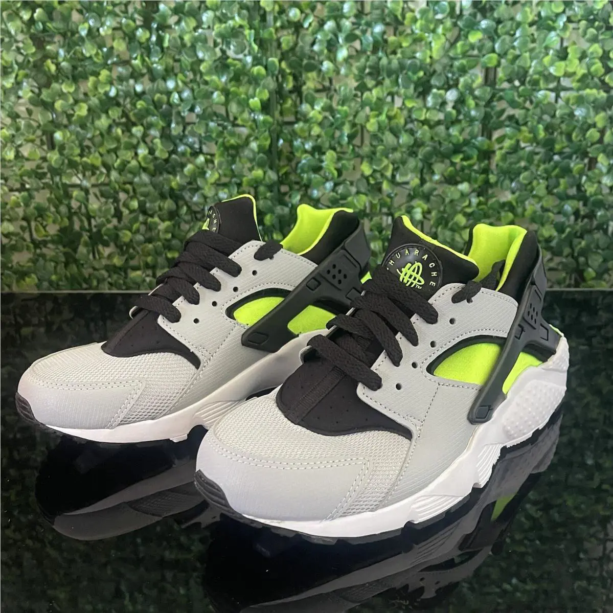 Nike shoes - Nike Huarache Run - Huarache Run - Wolf Grey/Black/Electric Green (UPC: 0885176731015) 2