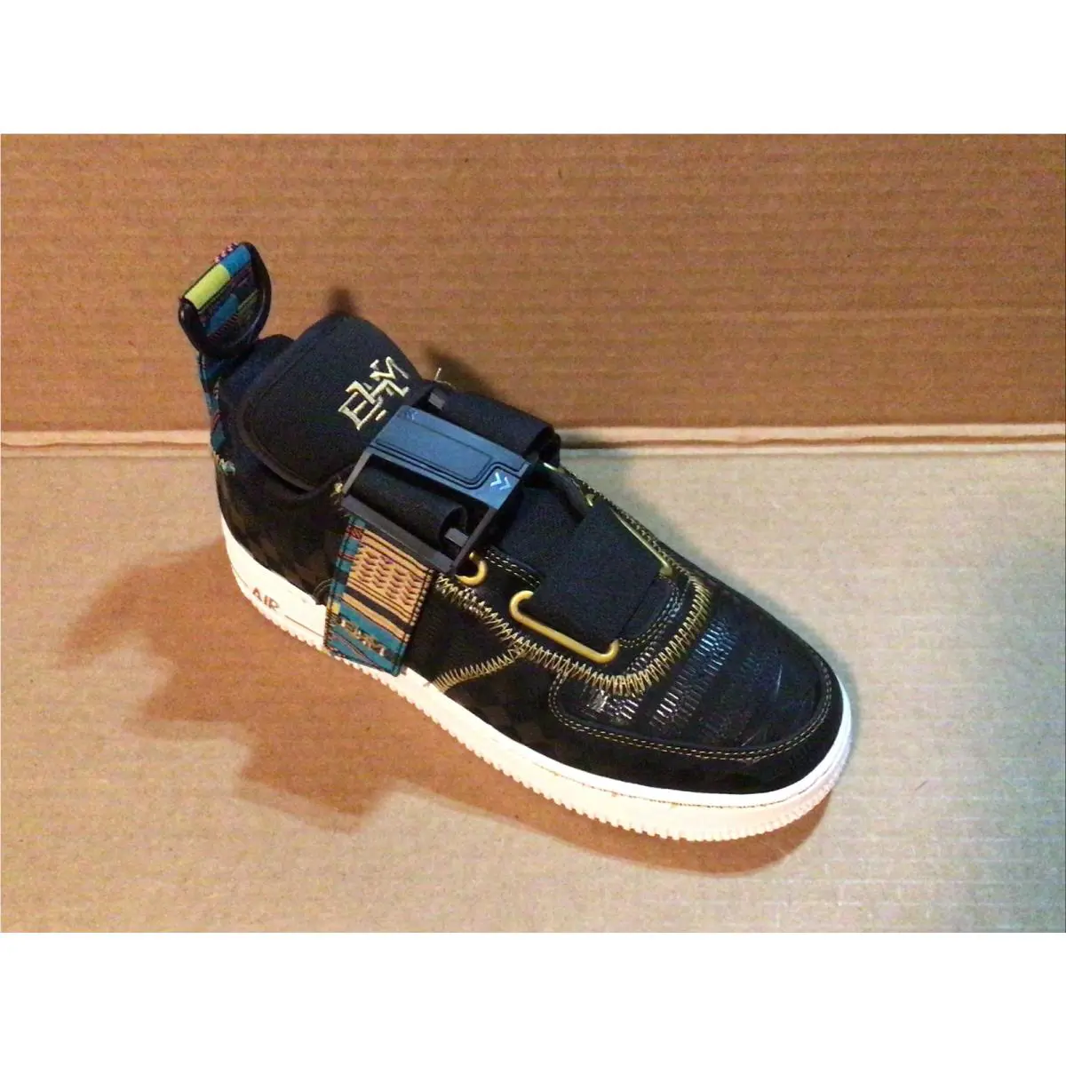 Nike shoes - Nike Air Force 1 Utility - Black 4