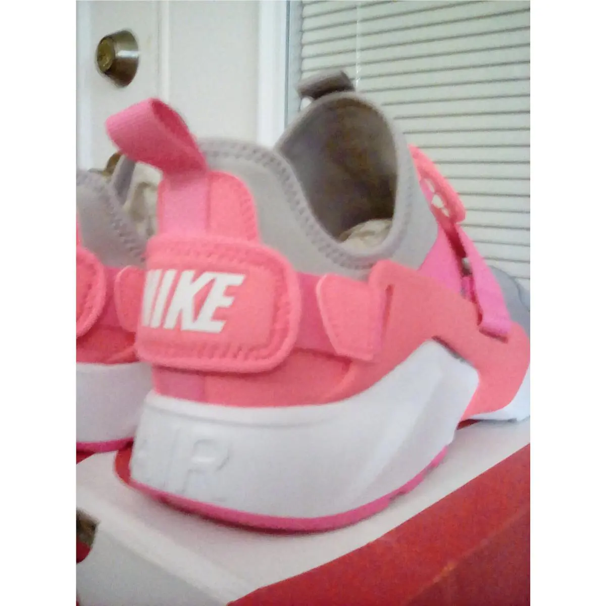 Nike shoes - Nike Air Huarache City - Air Huarache City - Gray & Hot Punch 4