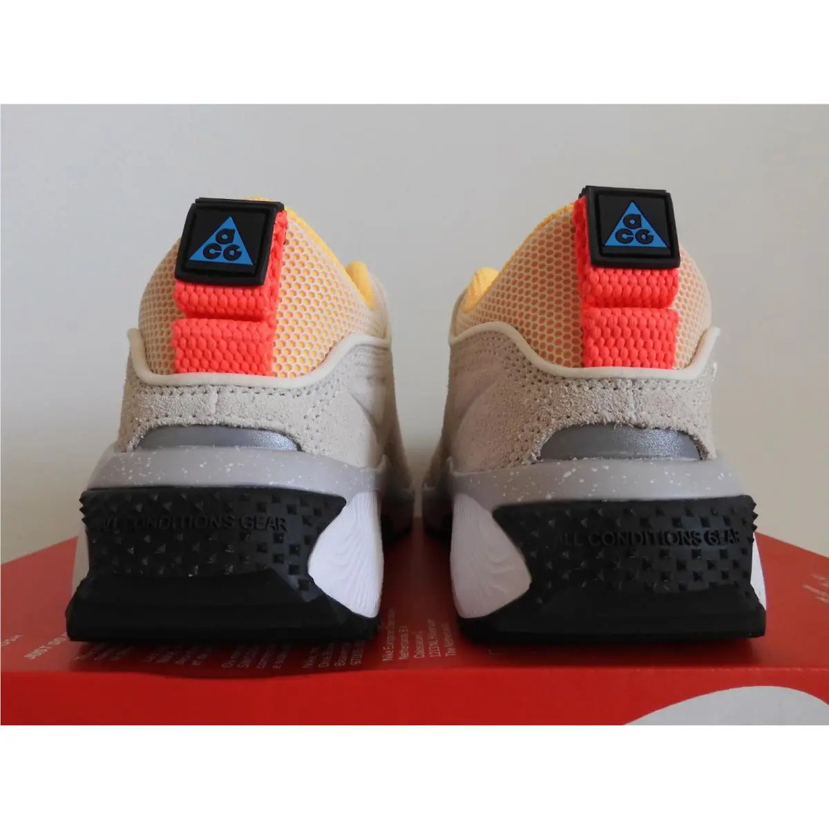 Nike shoes - Nike ACG Dog Mountain - ACG Dog Mountain - White (UPC: 191888601363) 2