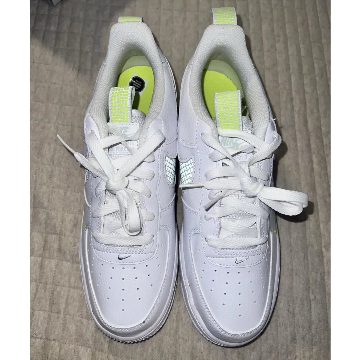 Nike shoes - Nike Air Force 1 LV8 - White 2
