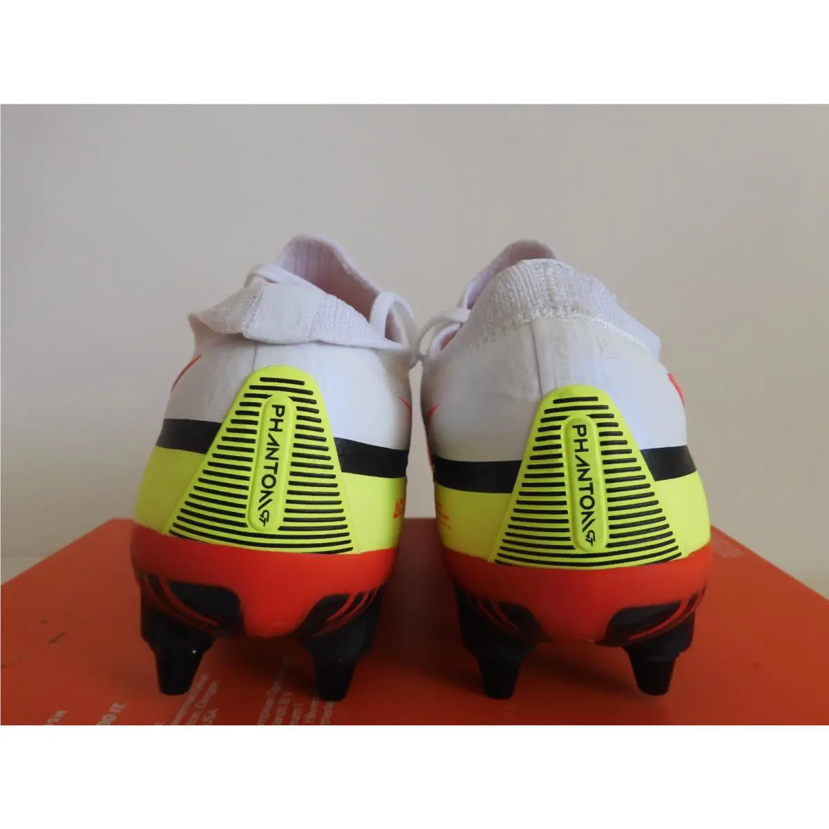 Nike shoes - Nike Phantom GT2 Elite SG - DJ8041 055 - White (UPC: 194958736347) 2