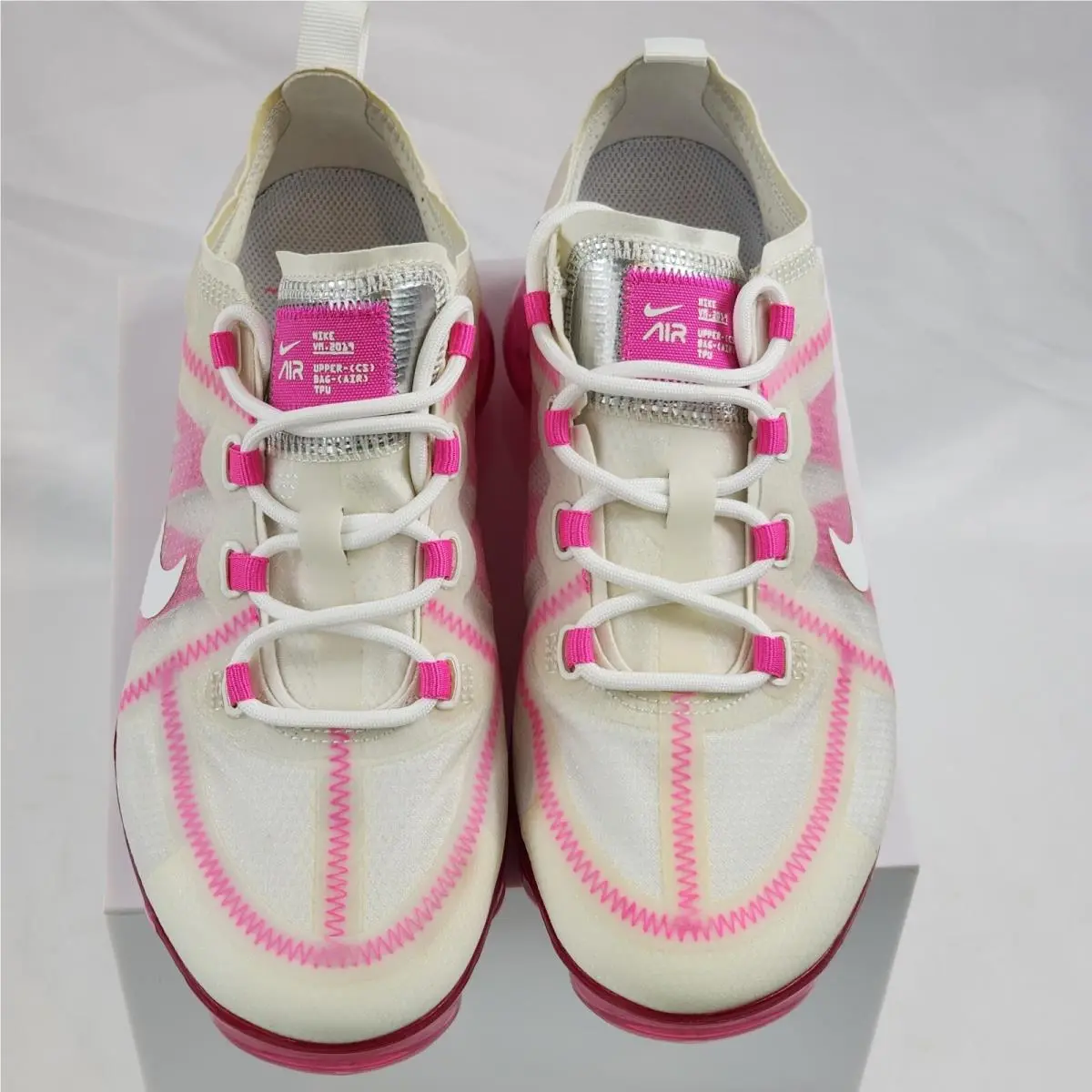 Nike shoes - Nike Air VaporMax 2019 - Air VaporMax - AR6632-105 - Summit White, Pink Rise (UPC: 193149703960) 3