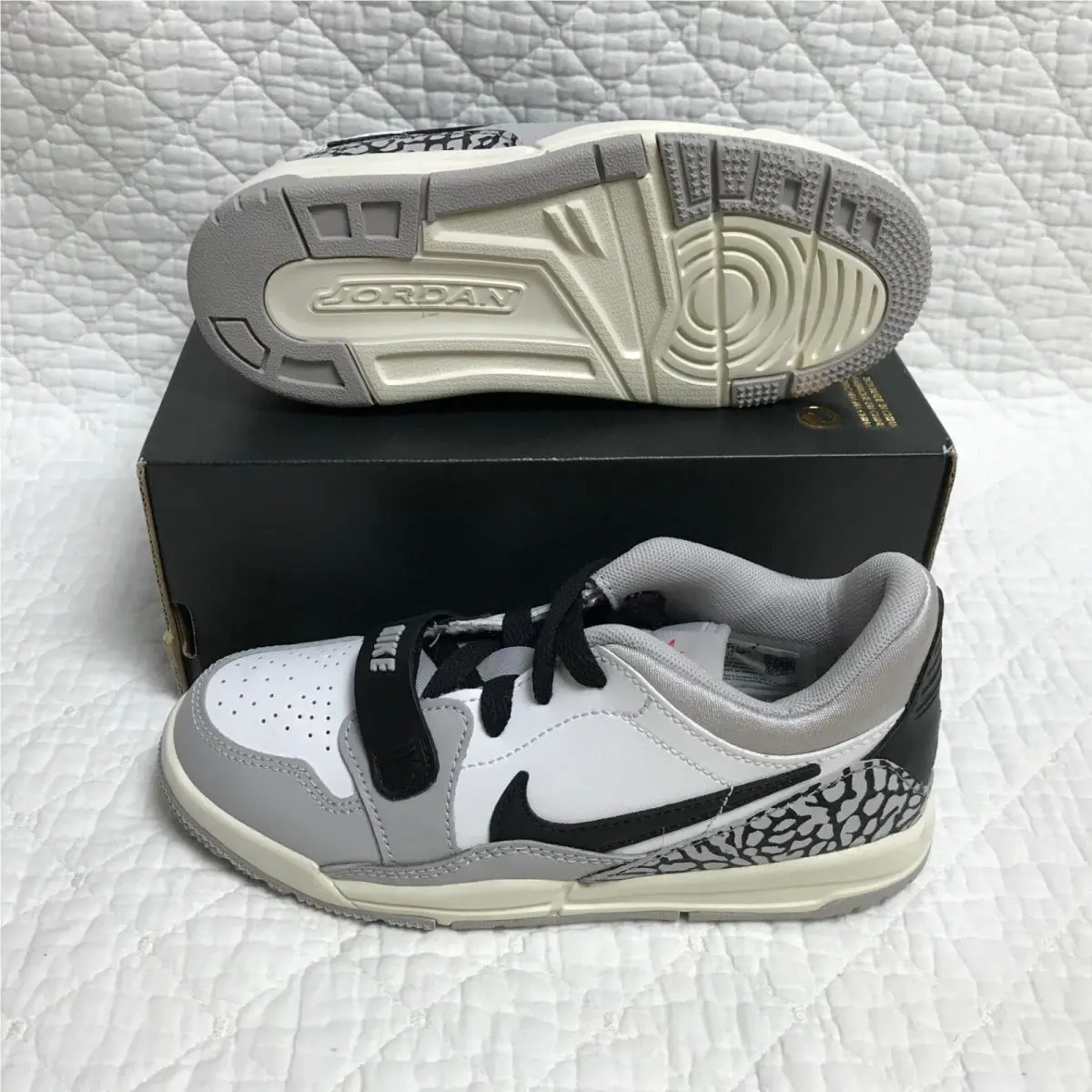 Nike shoes - Jordan Legacy 312 - Legacy - CD9055-101 - Summit White/Fire red 2