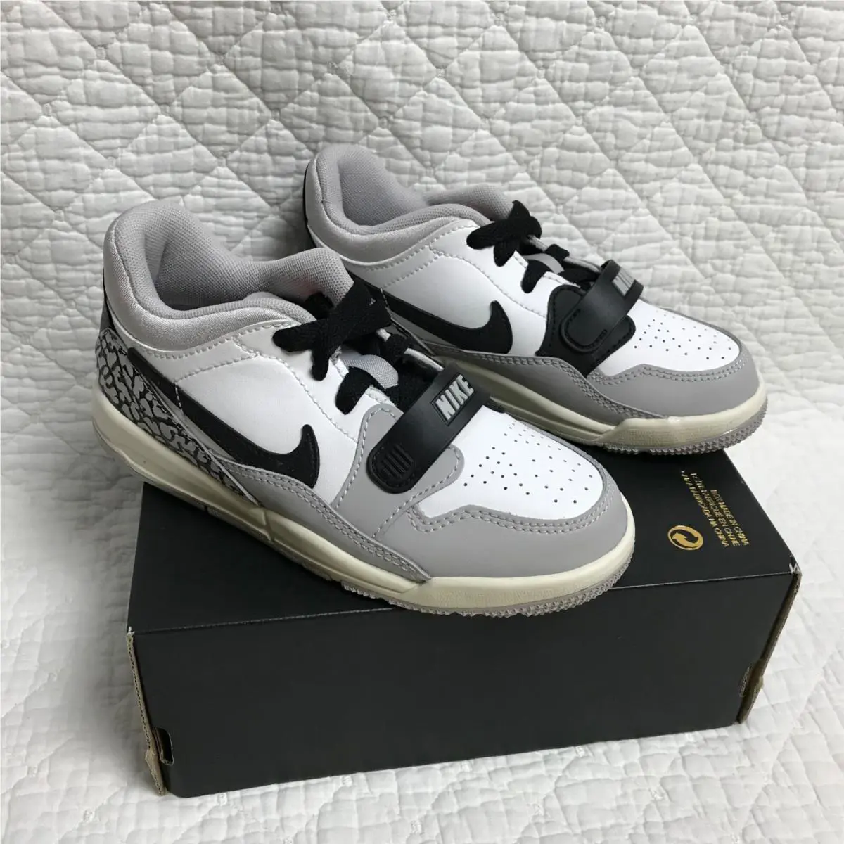 Nike shoes - Jordan Legacy 312 - Legacy - CD9055-101 - Summit White/Fire red 6