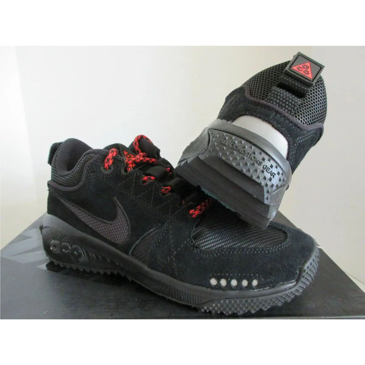 Nike shoes - Nike ACG Dog Mountain - ACG Dog Mountain - Black (UPC: 191888664986) 0