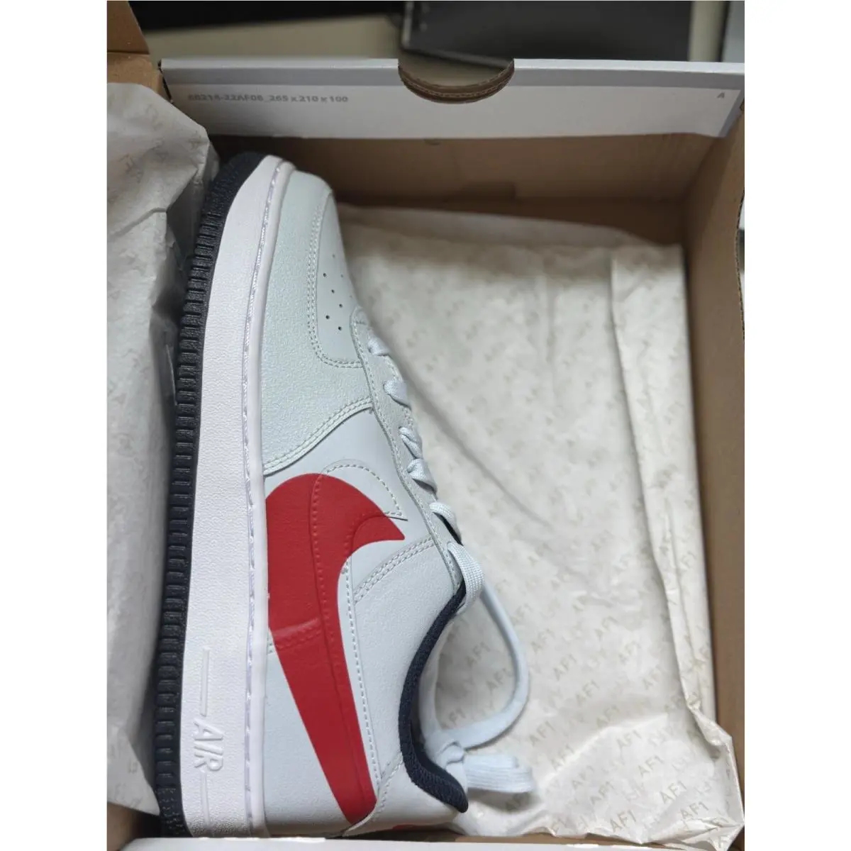 Nike shoes - Nike Air Force 1 LV8 GS - White 2