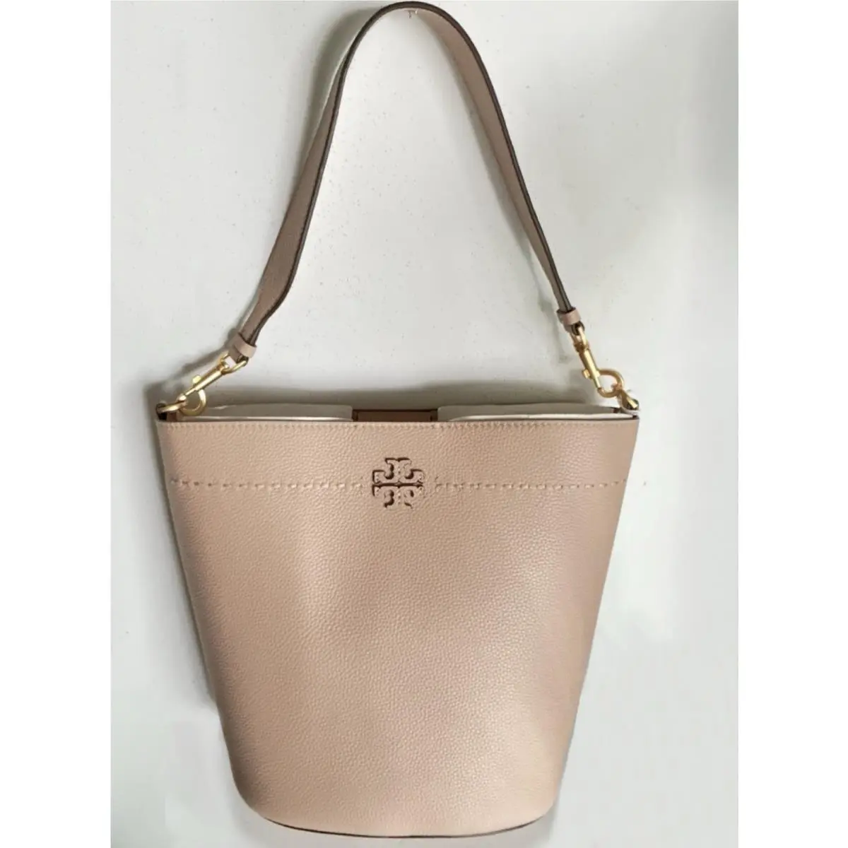 Tory Burch Mcgraw Top Handle Pebbled Leather Bucket Bag Goan Sand
