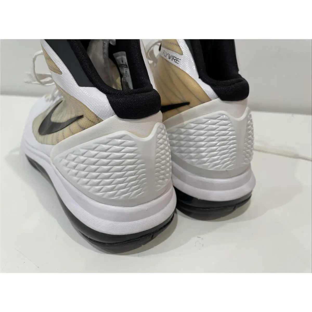Nike shoes - Nike Air Max Hyperdunk - Air Max Hyperdunk - 469758-100 - Black 2