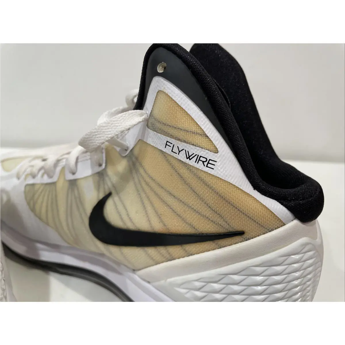 Nike shoes - Nike Air Max Hyperdunk - Air Max Hyperdunk - 469758-100 - Black 3
