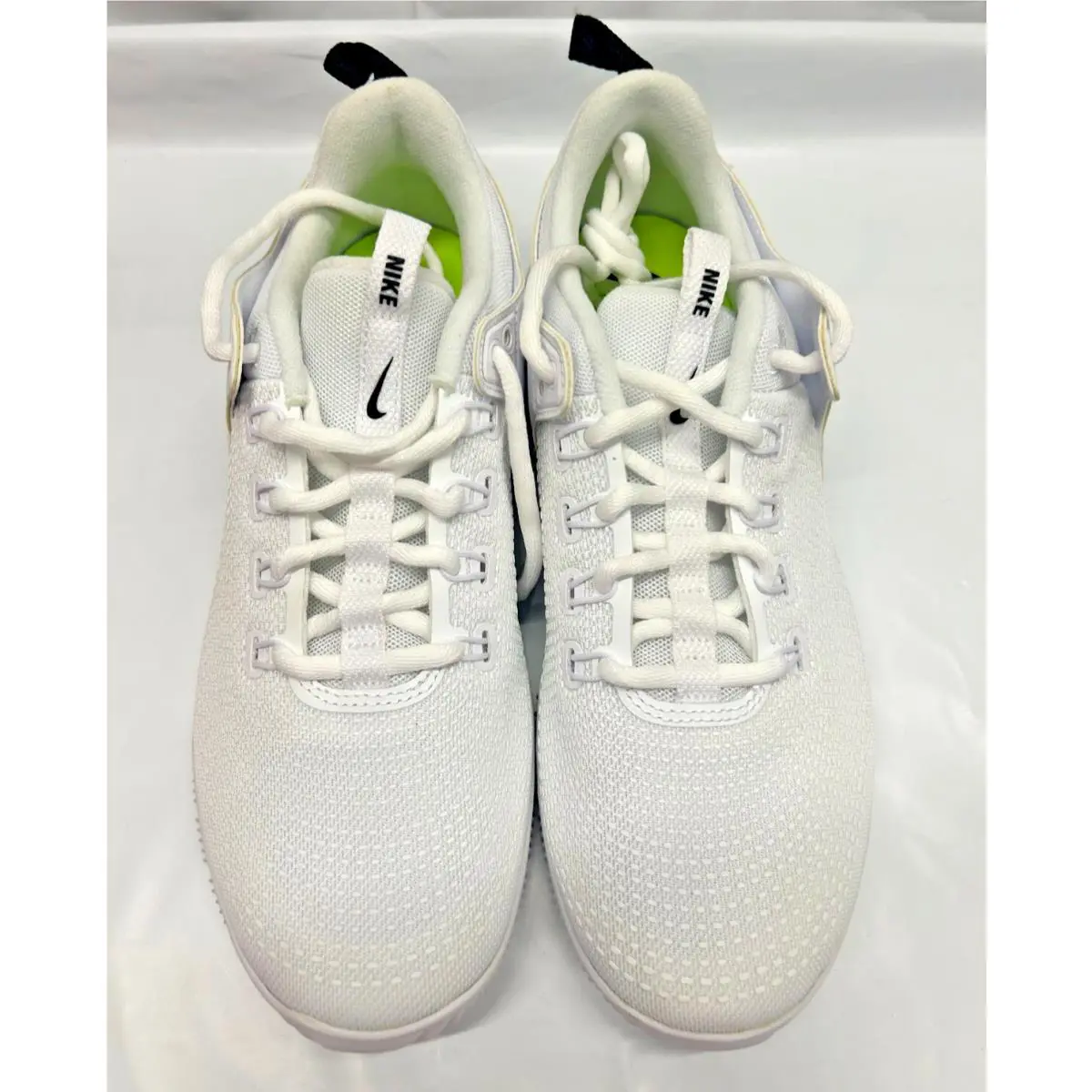 Nike shoes - White (UPC: 666003426683) 0
