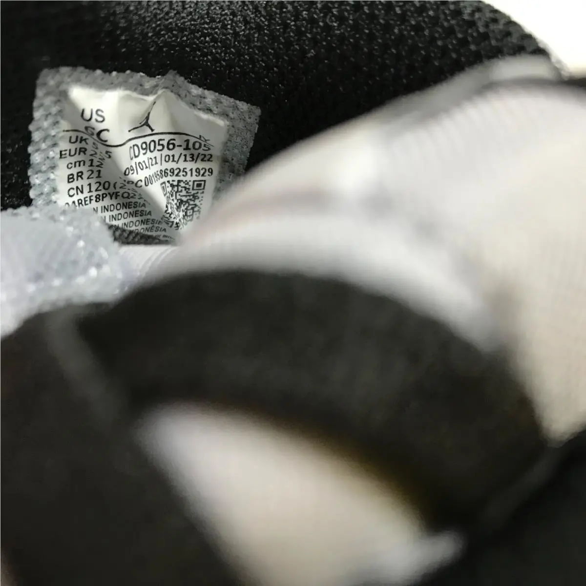 Nike shoes - CD9056-105 - CD9056-105 - White/Black-Wolf gray 9