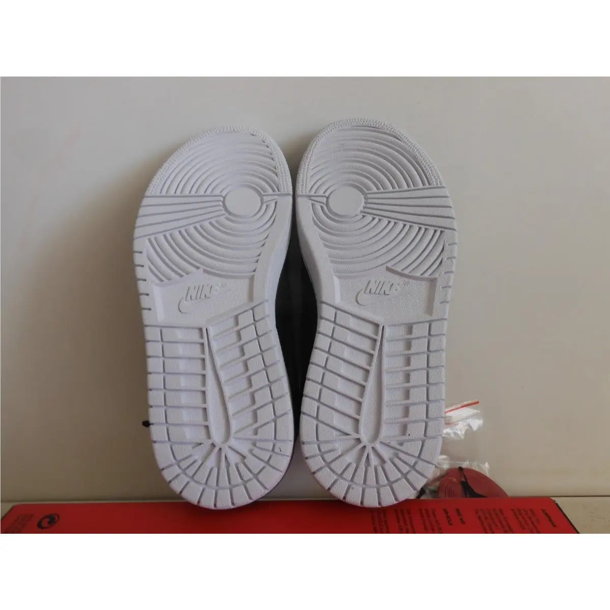 Nike shoes - Air Jordan 1 - Air - CU6690-006 - Black (UPC: 193656437037) 6