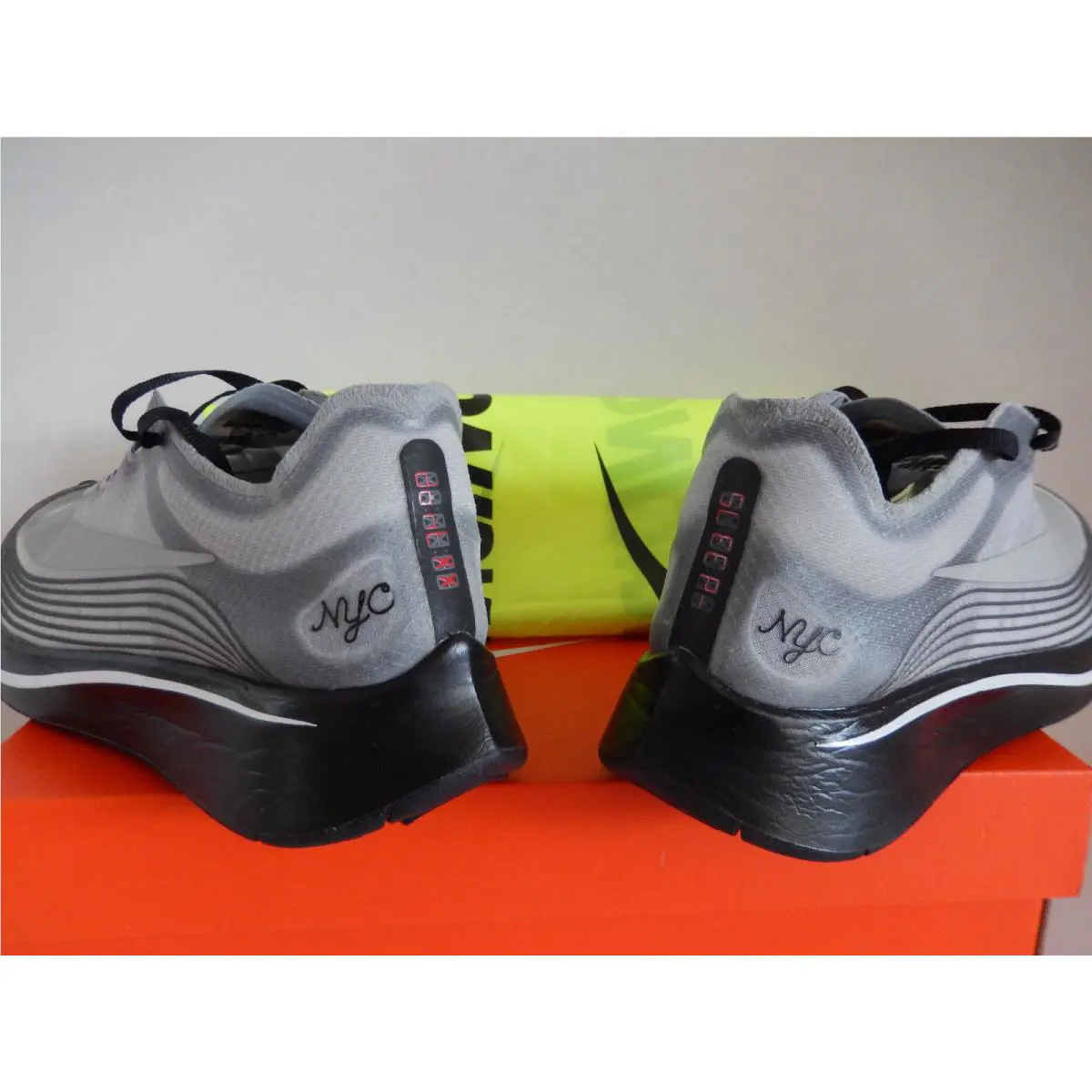 Nike shoes - Black (UPC: 888412555949) 2