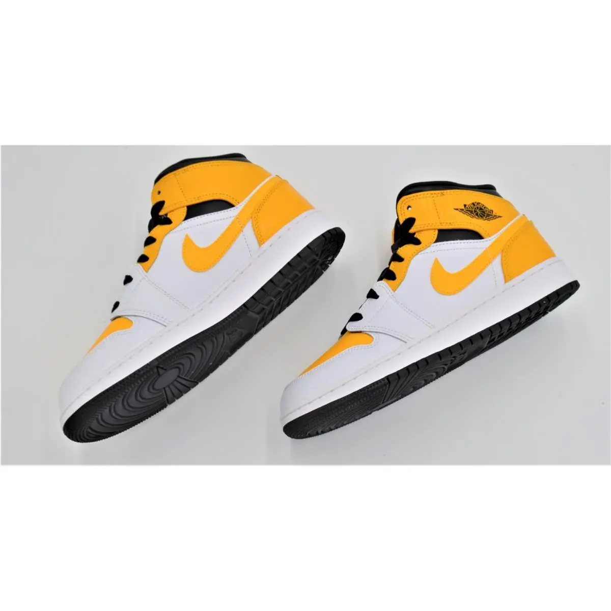 Nike shoes - Air Jordan 1 Mid GS - 554725-170 - White 2