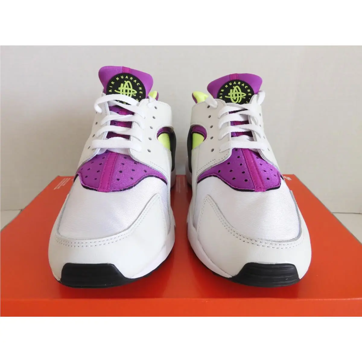 Nike shoes - Nike Air Huarache - Air Huarache - White (UPC: 195238330644) 1