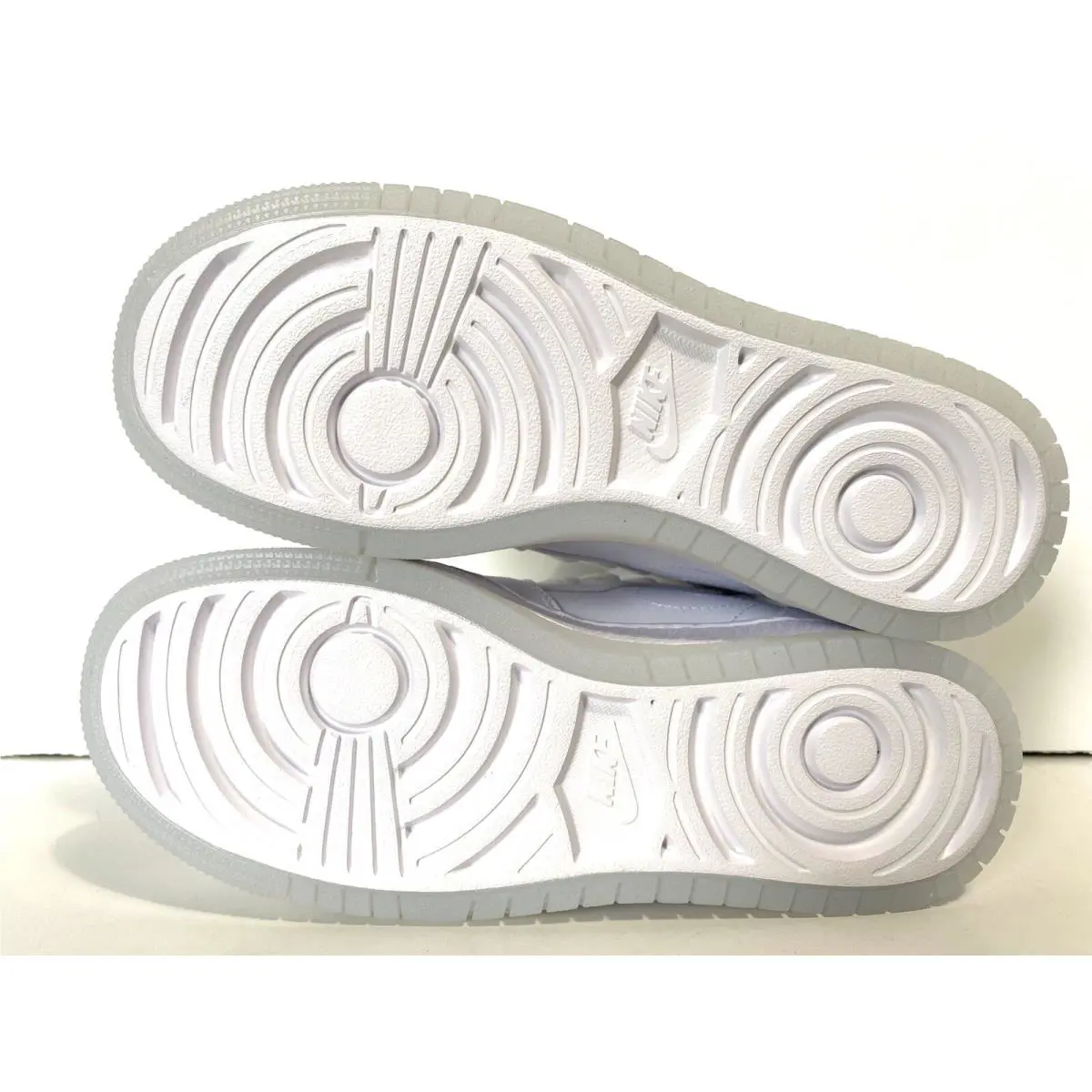 Nike shoes - Air Jordan 1 Retro Low Slip - White (UPC: 0193154386257) 2