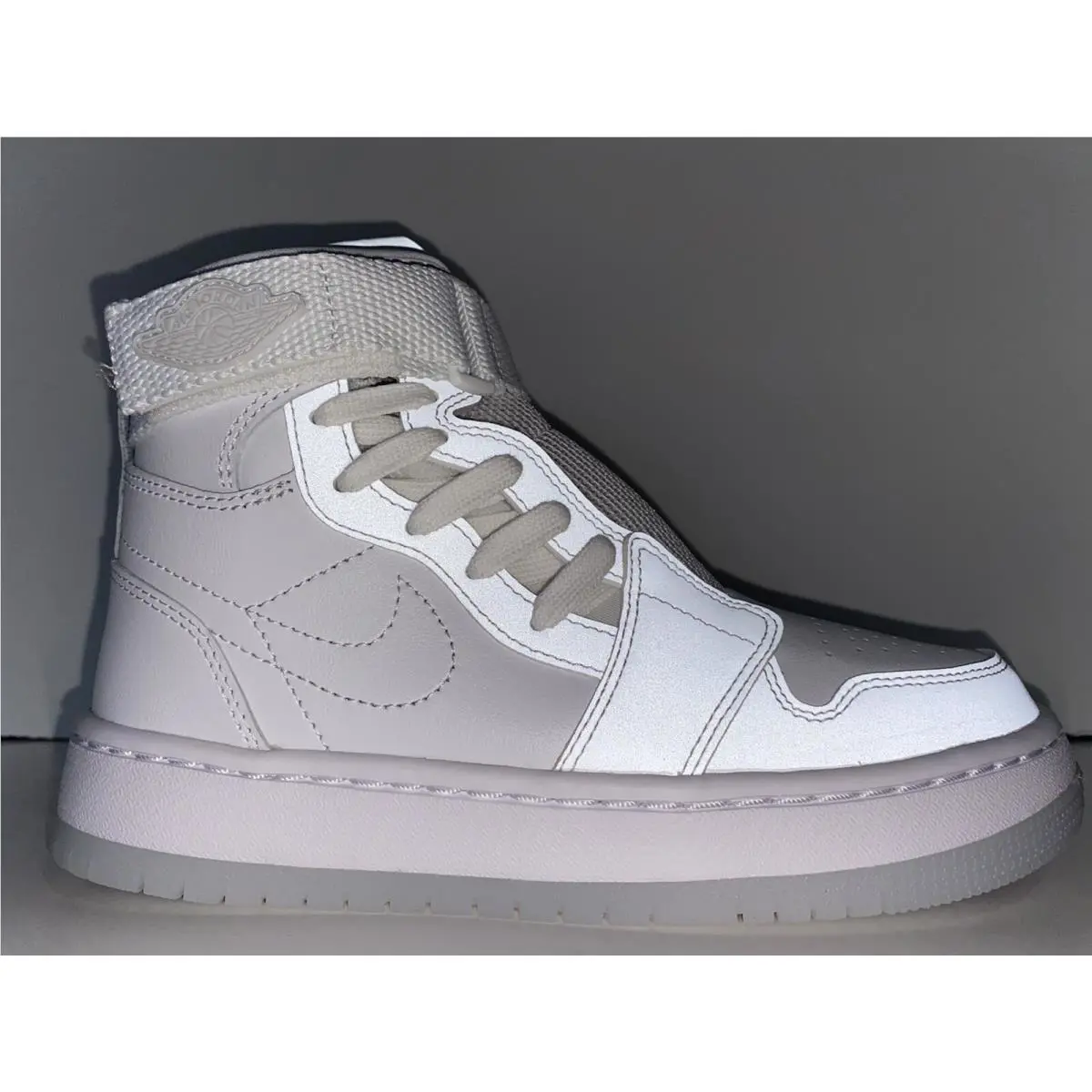 Nike shoes - Air Jordan 1 Retro Low Slip - White (UPC: 0193154386257) 0