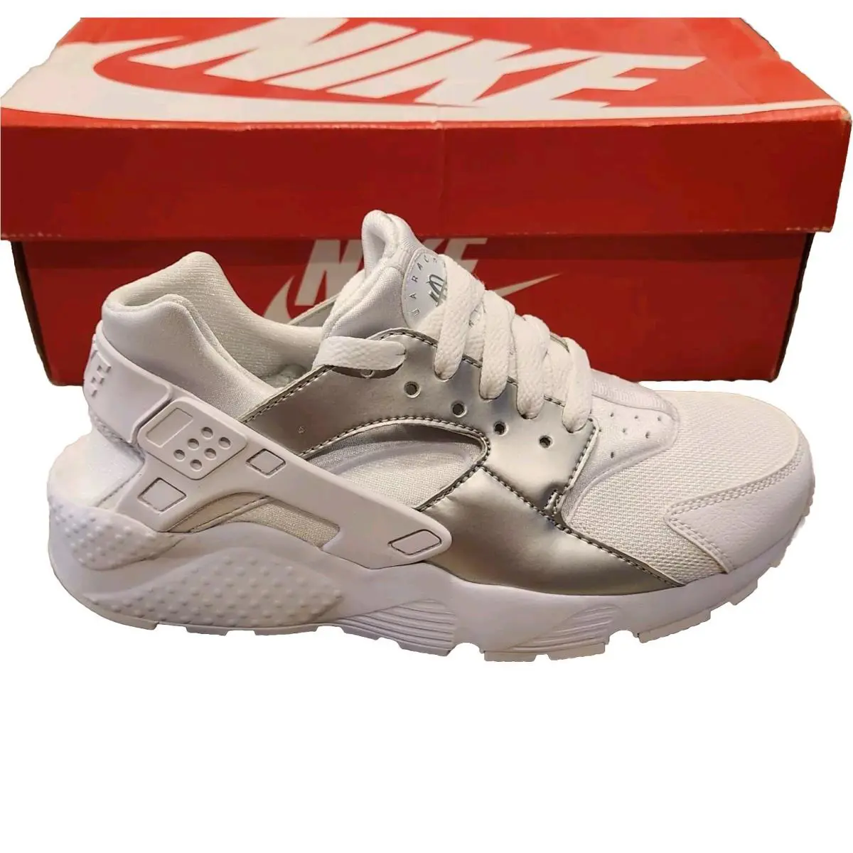 Nike shoes - Nike Huarache Run - Huarache Run - White (UPC: 886737375822) 1