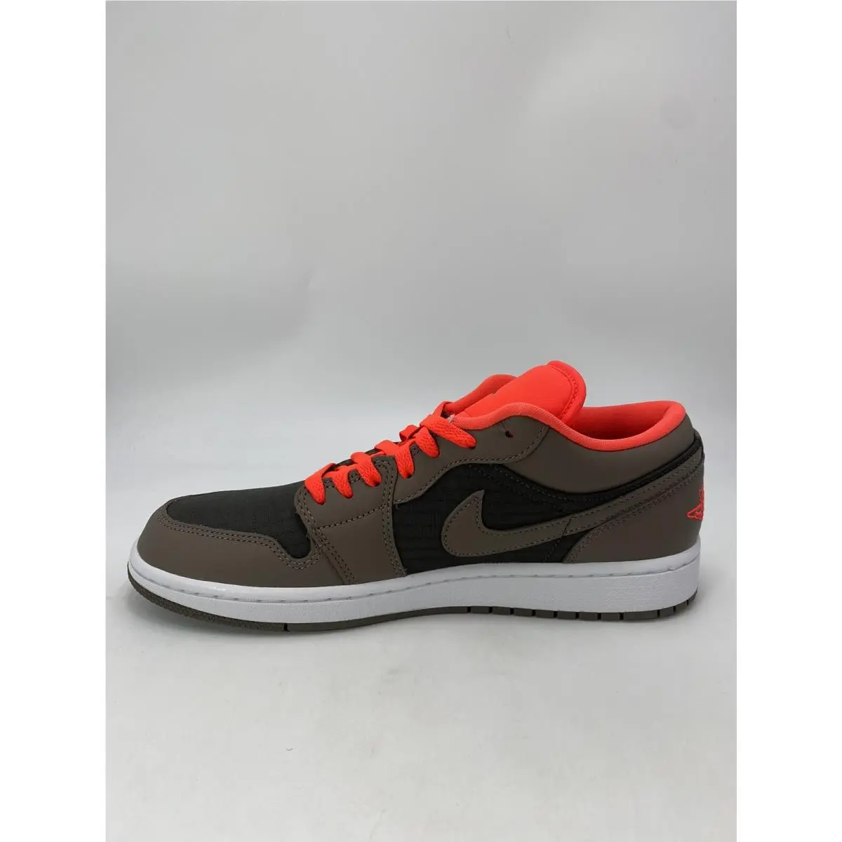 Nike shoes - Nike Wmns - Wmns - DQ6076 002 - Newsprint/Olive grey (UPC: 195866350717) 1