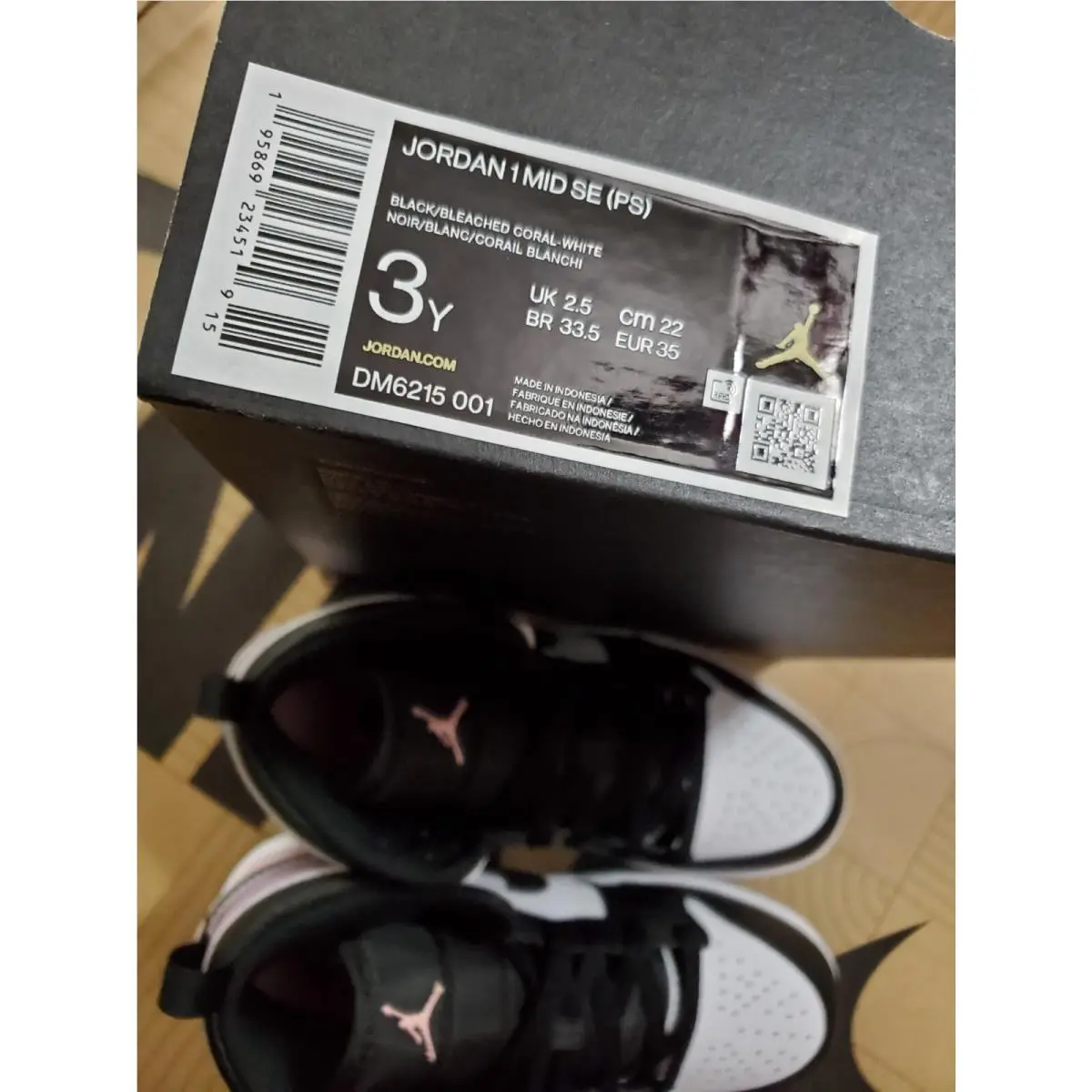 Nike shoes - DM6215-001 - DM6215-001 - Black/Bleached Coral-White (UPC: 0195869234410) 4