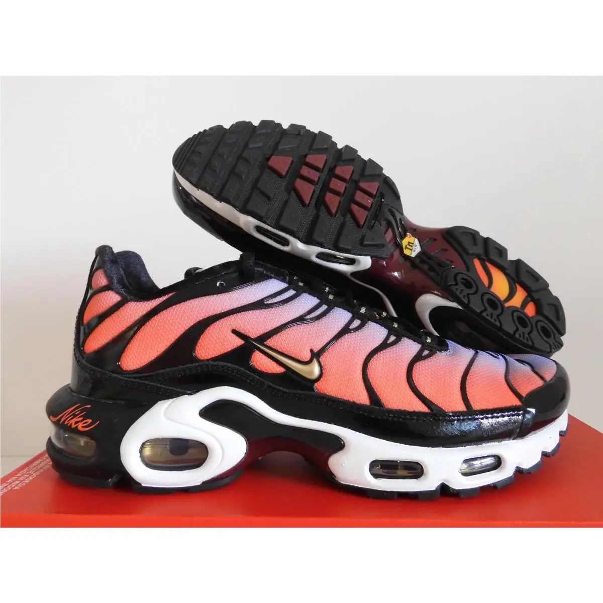 Wmns Nike Air Max Plus Sisterhood Purple Pulse-met Gold SZ 6 DO6115-500