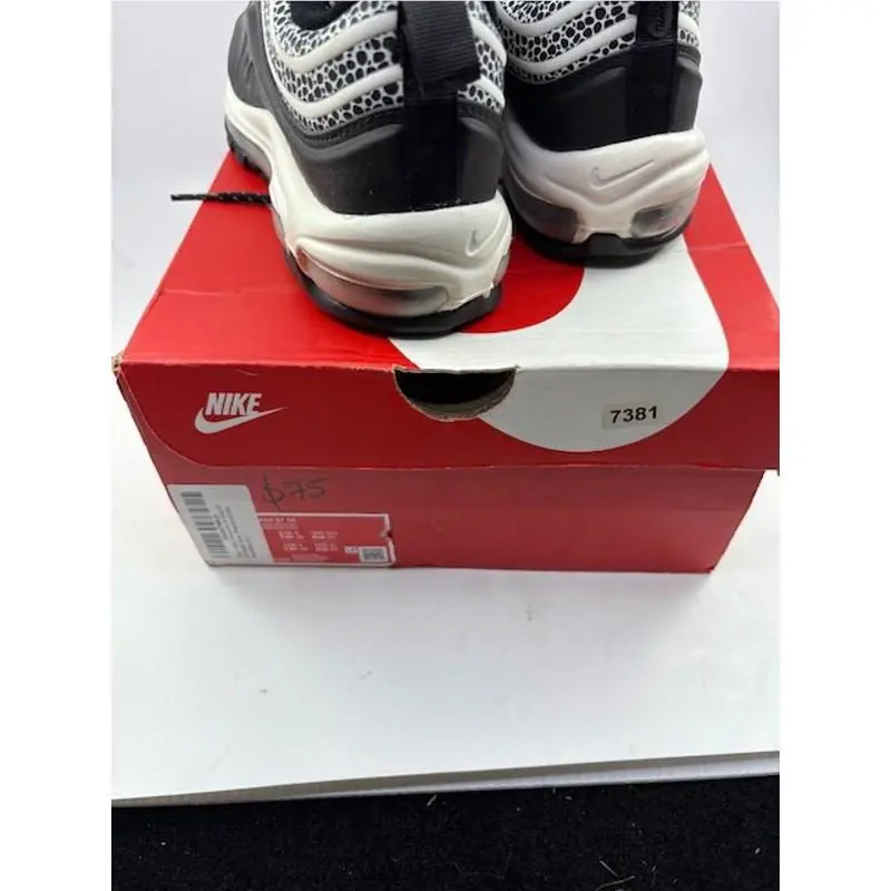 Nike shoes - Black 2