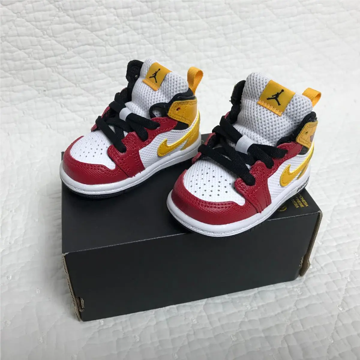 Nike shoes - Air Jordan 1 Mid SE - DJ0335 067 - Black/university gold/Gym Red 6