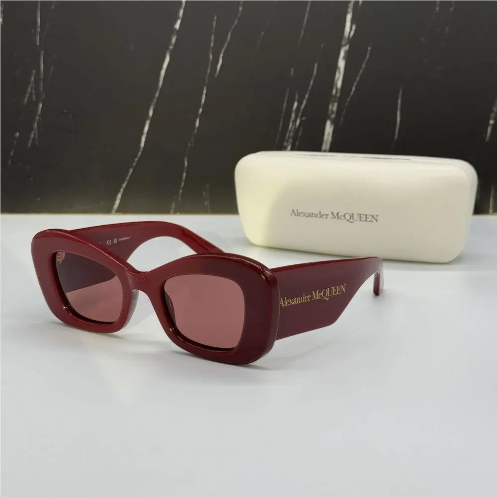 AM0434S 006 Alexander Mcqueen Burgundy Cat Eye Women Sunglasses