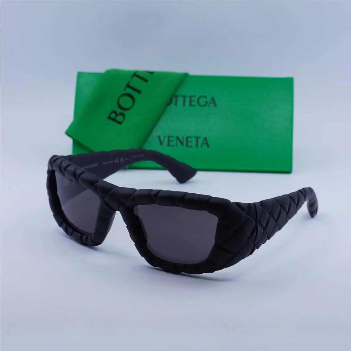 Bottega Veneta BV1303S 001 Black/grey 56-19-130 Sunglasses