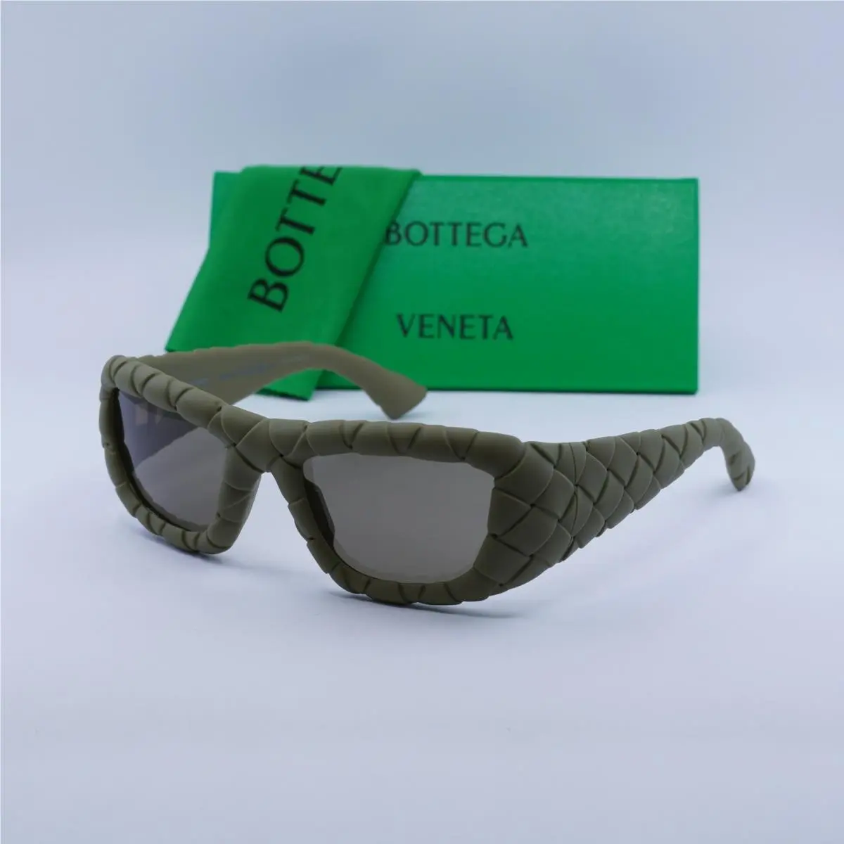 Bottega Veneta BV1303S 002 Olive/brown 56-19-130 Sunglasses