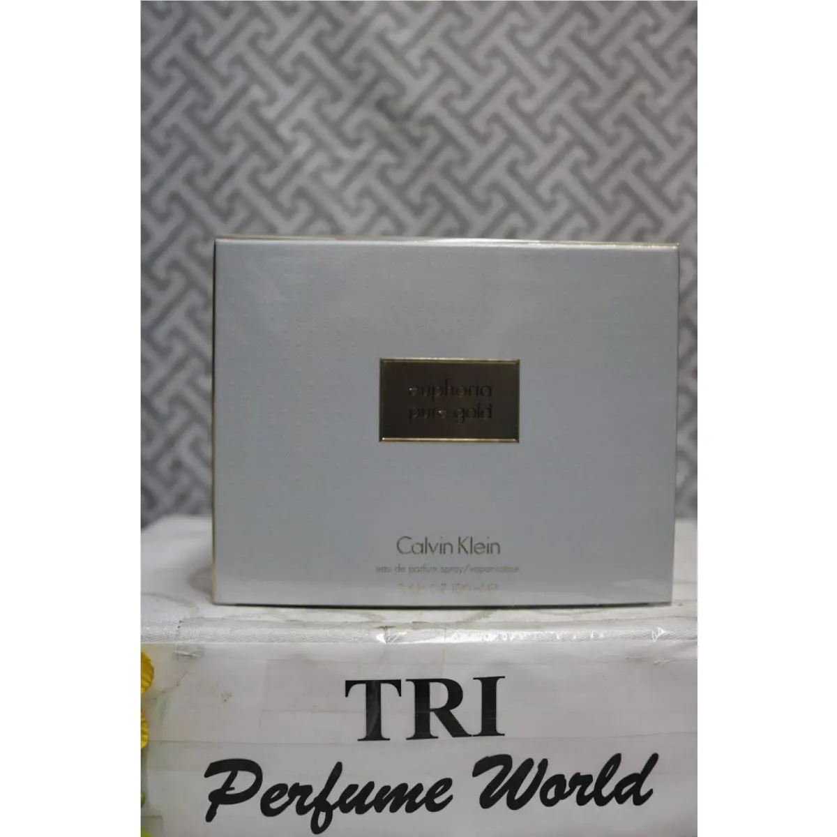 Euphoria Pure Gold Calvin Klein Eau de Parfum Women Spray 3.4 Fl. oz