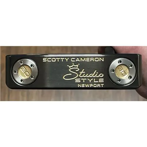 Scotty Cameron  - Studio Style Newport - 2025 - SCS - Xtreme Dark Finish - DLC - Gold, Lie Angle: Black 5