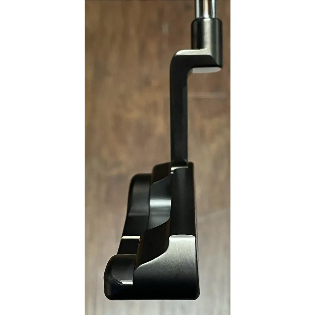 Scotty Cameron  - Studio Style Newport - 2025 - SCS - Xtreme Dark Finish - DLC - Gold, Lie Angle: Black 7