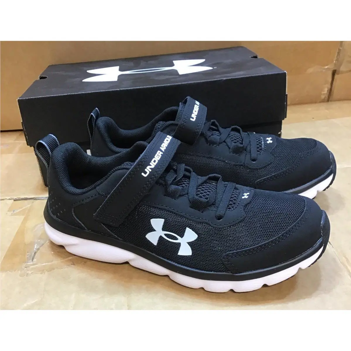 Under Armour shoes - Under Armour Assert 10 - Assert - Black 10